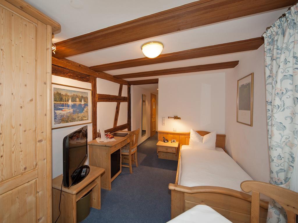 Hotel Engel Rheinmunster Δωμάτιο φωτογραφία