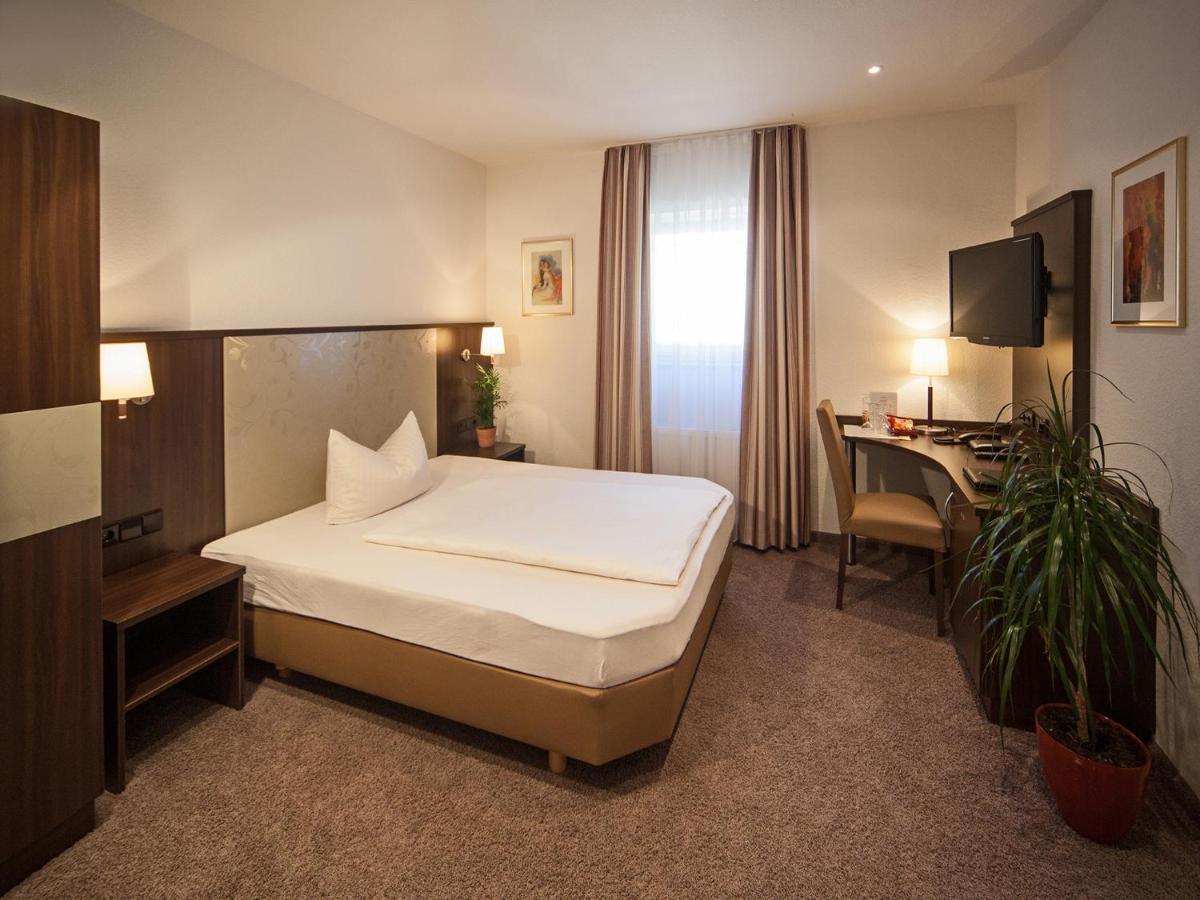 Hotel Engel Rheinmunster Δωμάτιο φωτογραφία